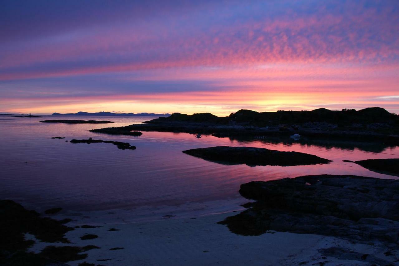 Superior Cottage With Sea View In Senja Senjehesten Exterior foto